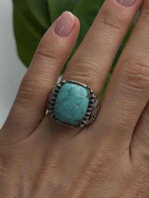 Artisan Style Vintage 925 Sterling Silver Turquoise Ring Size 5.5
