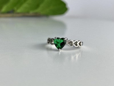 925 Sterling Silver Green CZ "Heart" Ring Size 6.5