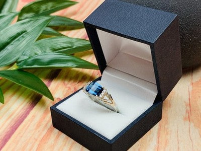 925 Sterling Silver Spinel & CZ Ring Size 9