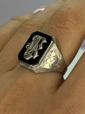 10K WHITE GOLD VINTAGE ART DECO BLACK ONYX RING SIZE 8