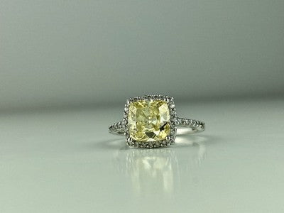 925 Sterling Silver CZ Ring Size 7