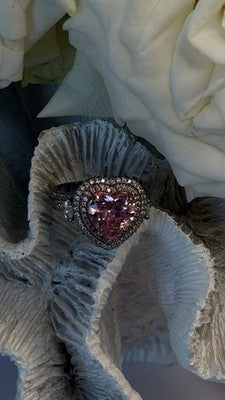 Romantic 925 Sterling Silver Pink Heart Topaz Ring Size 9