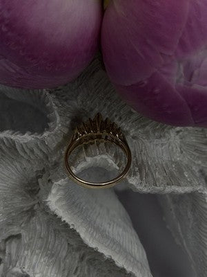Elegant 14K Yellow Gold Emerald & White Topaz Ring Size 6