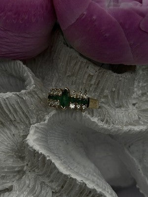 Elegant 14K Yellow Gold Emerald & White Topaz Ring Size 6