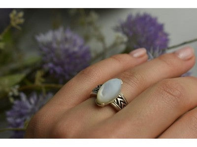 925 Sterling Silver Mother Of Pearl Ring Size 6.5