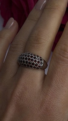 Beautiful 925 Sterling Silver Red Garnet Ring Size 7.5