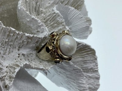 Vintage 925 Sterling Silver Mother of Pearl & Garnet Ring Size 6.5