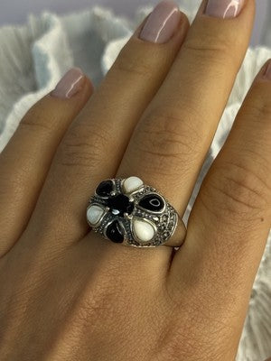 925 Sterling Silver Onyx Abalone & Marcasite Ring Size 10