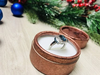 925 Sterling Silver Aquamarines Ring Size 7
