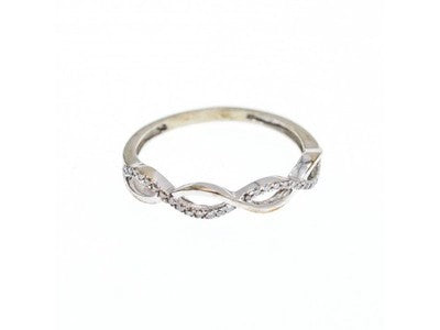 10K White Gold Diamonds Ring Size 7