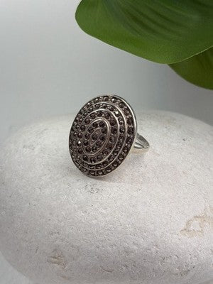 Beautiful Vintage 925 Sterling Silver Marcasite Ring Size 6