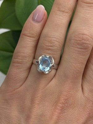 925 Sterling Silver Blue Topaz Ring Size 7.5
