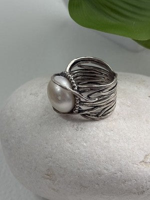 Vintage 925 Sterling Silver Pearl Ring Size 4