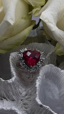 Romantic Heart 925 Sterling Silver Pink & Colorless Spinel Ring Size 7