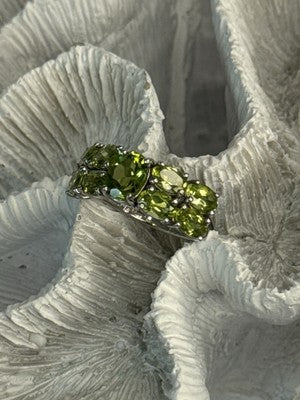 925 Sterling Silver Peridot Ring Size 8