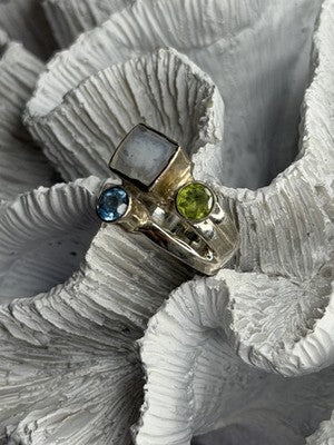 925 Sterling Silver Abalone &Peridot & Topaz Ring Size 8