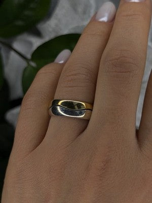 925 Sterling Silver & Yellow Gold Plated Ring Size 7