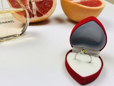 925 Sterling Silver Peridot Ring Size 6