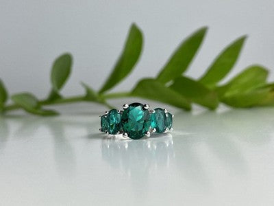 925 Sterling Silver Green CZ Ring Size 8
