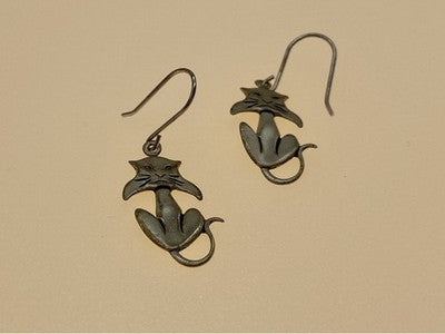 925 Sterling Silver "Cat" Earrings