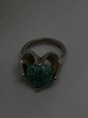 Vintage 925 Sterling Silver Green Peking Glass Stone Ring Size 6