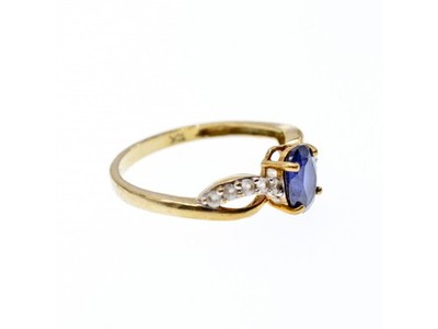 10K Yellow Gold Blue & White Sapphire Ring Size 6.75