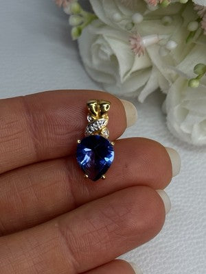 925 Sterling Silver Gold Plated Blue Spinel Pendant Length 0.75 Inch