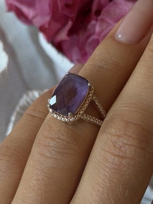Beautiful 925 Sterling Silver Amethyst Ring Size 5