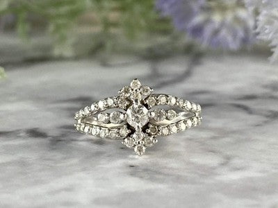 14K White Gold Diamonds Ring Size 6.5