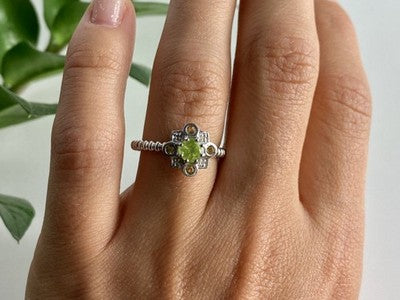 925 Sterling Silver Peridot, Citrine & White Sapphire Ring Size 7
