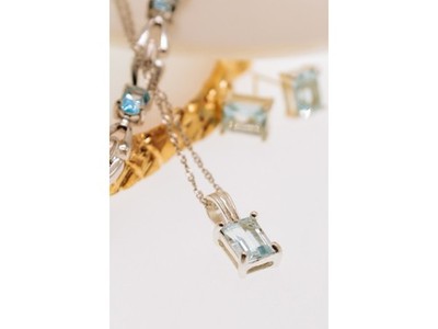 925 Sterling Silver Topaz Chain With Pendant
