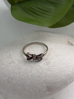 925 Sterling Silver Bow Cz Ring Size 8