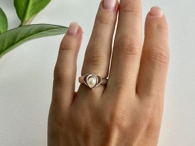 925 Sterling Silver Pearl Ring Size 6.5