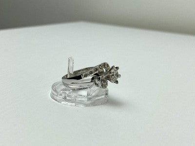 925 Sterling Silver White/Colorless CZ Ring Size 5.5