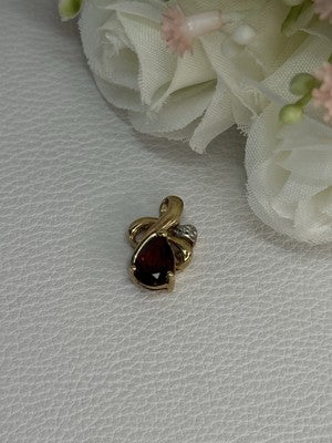 10K Yellow Gold Garnet & Diamond Pendant Length 0.65 Inch