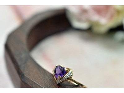 10K Yellow Gold Amethyst & Diamond Ring Size 7.25