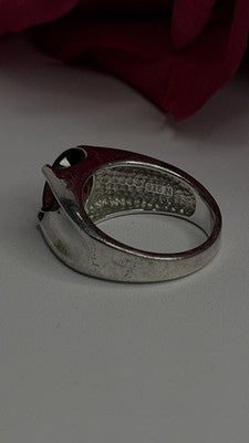 925 Sterling Silver Red Shiny Garnet Ring Size 6
