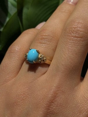 14K Yellow Gold Blue Oval Turquoise & Diamond Ring Size 6