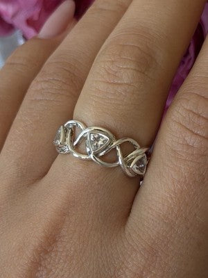 Deb Guyot 925 Sterling Silver White Topaz Band Ring Size 7
