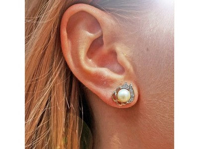 14K Yellow Gold Pearl & Diamonds Earrings