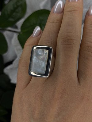 Elegant 925 Sterling Silver White Abalone Mother of Pearl Ring Size 7