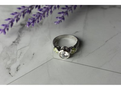 925 Sterling Silver White & Green CZ Ring Size 6.5