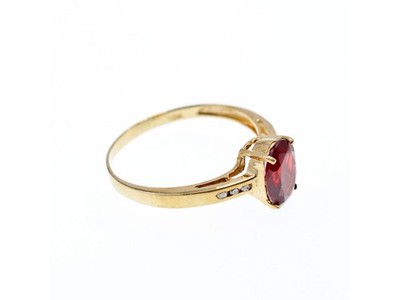 10K Yellow Gold Garnet & Diamonds Ring Size 6.5