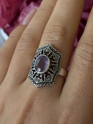 Vintage 925 Sterling Silver Amethyst & Marcasite Ring Size 8
