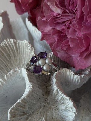 925 Sterling Silver Amethyst & Pearl Ring Size 8