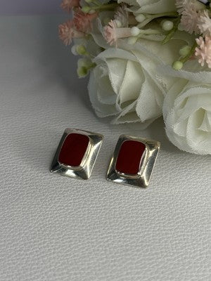 Classy 925 Sterling Silver Carnelian Earrings Length 0.65 Inch