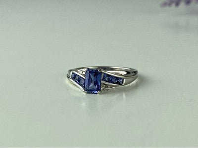 10K White Gold Iolite & Diamonds Ring Size 6.5