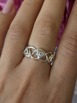 Deb Guyot 925 Sterling Silver White Topaz Band Ring Size 7