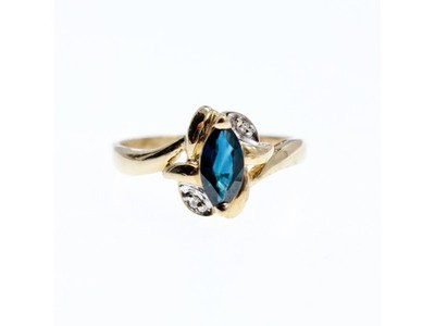 10K Yellow Gold Blue Topaz & Diamonds Ring Size 8