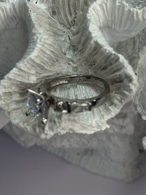 925 Sterling Silver CZ Ring Size 7.5